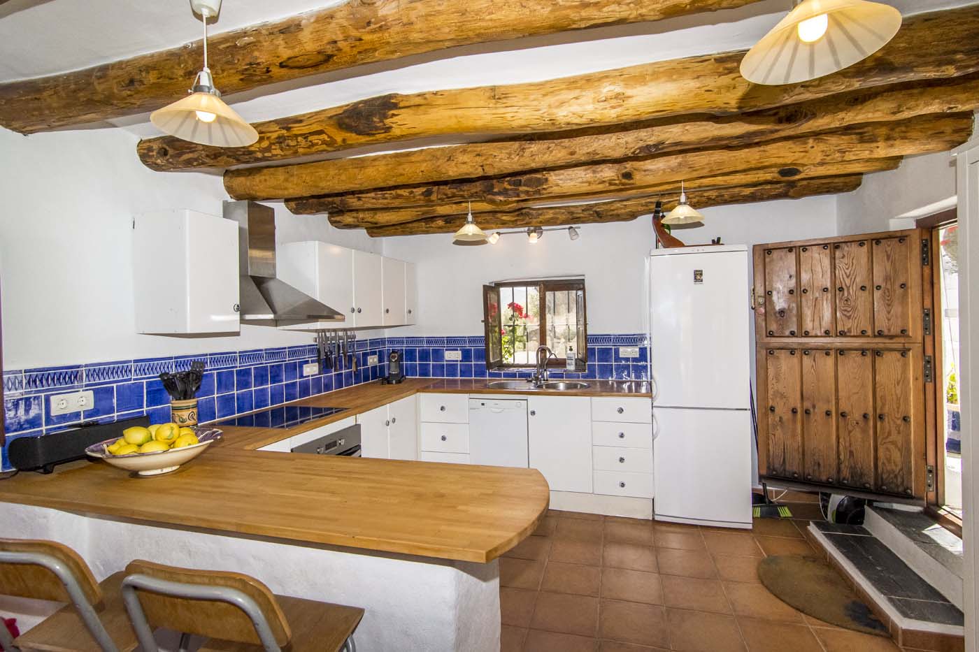 Modern / rustic kitchen